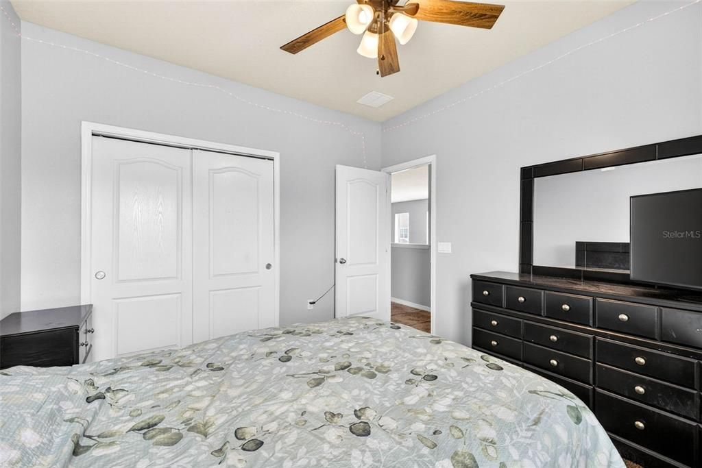 For Sale: $435,000 (4 beds, 3 baths, 3152 Square Feet)