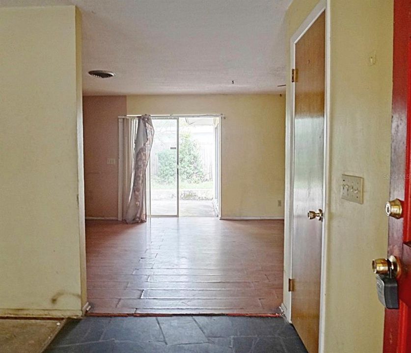 For Sale: $315,000 (3 beds, 2 baths, 1803 Square Feet)