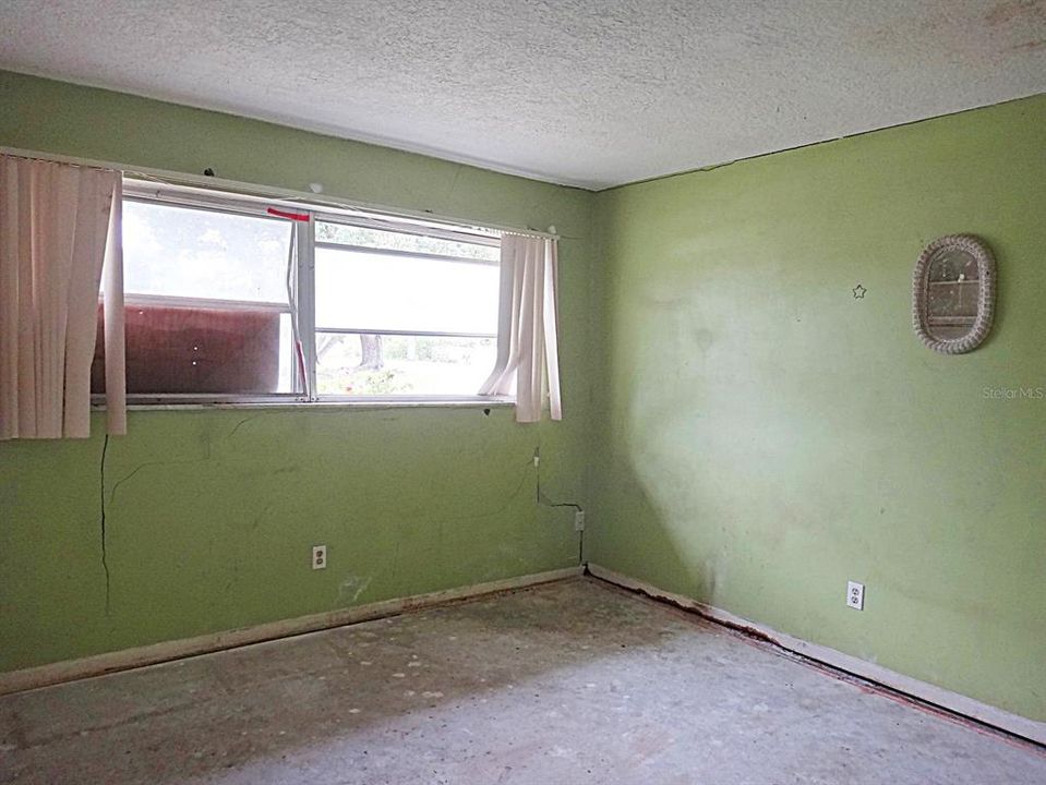 For Sale: $315,000 (3 beds, 2 baths, 1803 Square Feet)
