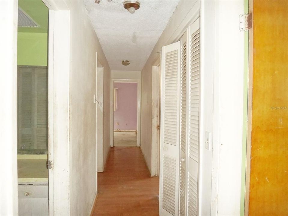 For Sale: $315,000 (3 beds, 2 baths, 1803 Square Feet)