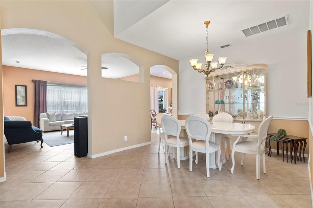 For Sale: $630,000 (5 beds, 3 baths, 3221 Square Feet)