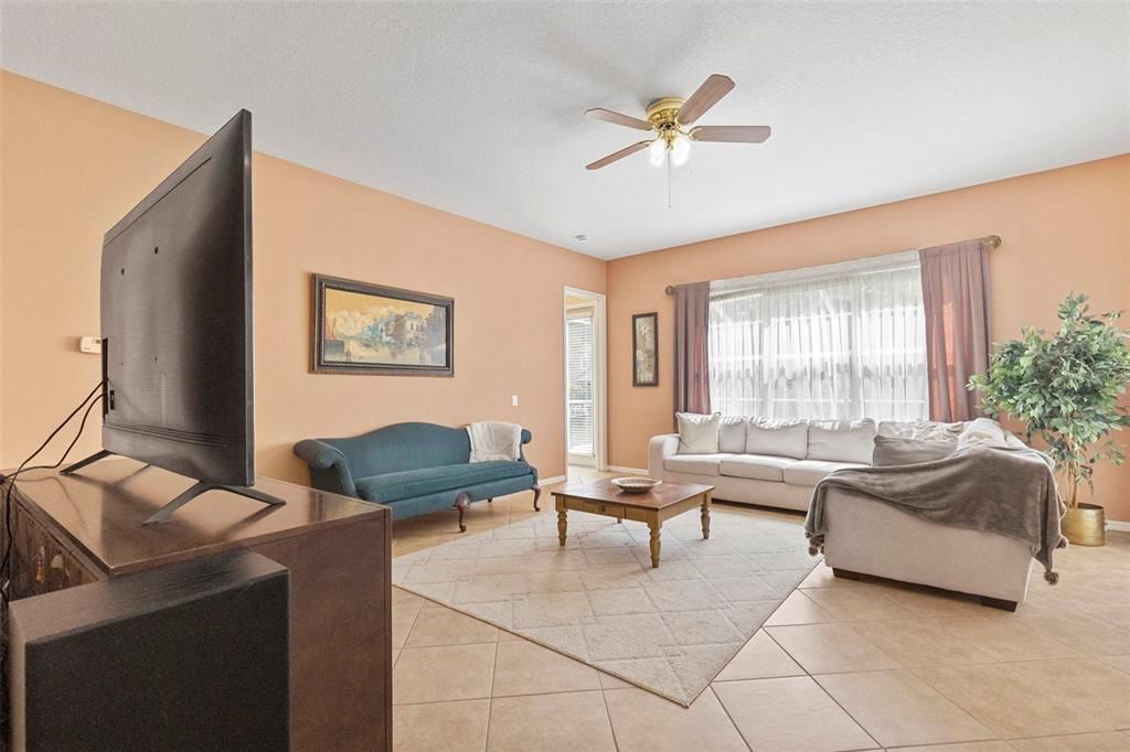 For Sale: $630,000 (5 beds, 3 baths, 3221 Square Feet)