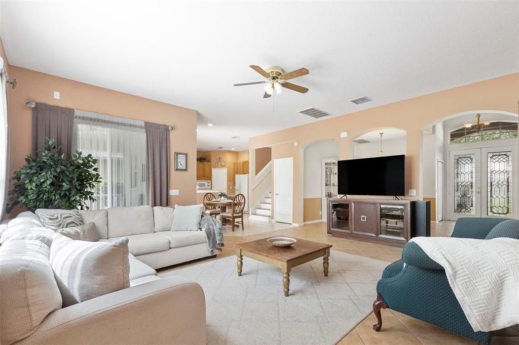For Sale: $630,000 (5 beds, 3 baths, 3221 Square Feet)