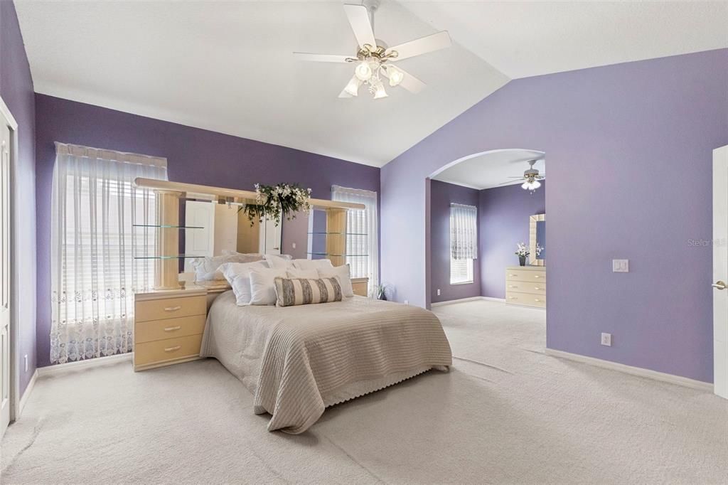 For Sale: $630,000 (5 beds, 3 baths, 3221 Square Feet)