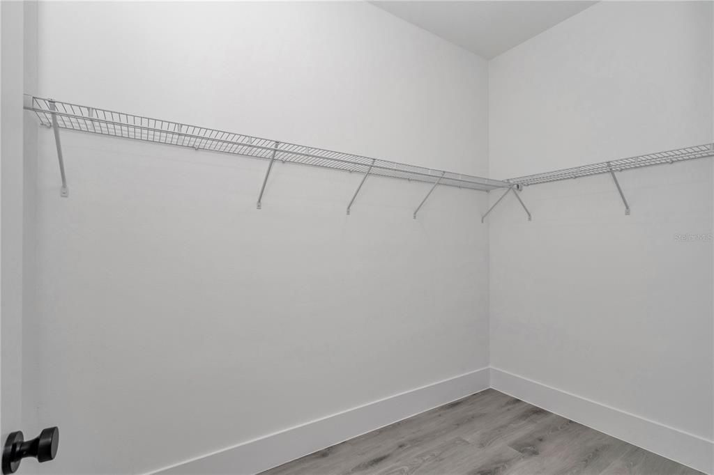 For Sale: $274,900 (3 beds, 2 baths, 1496 Square Feet)