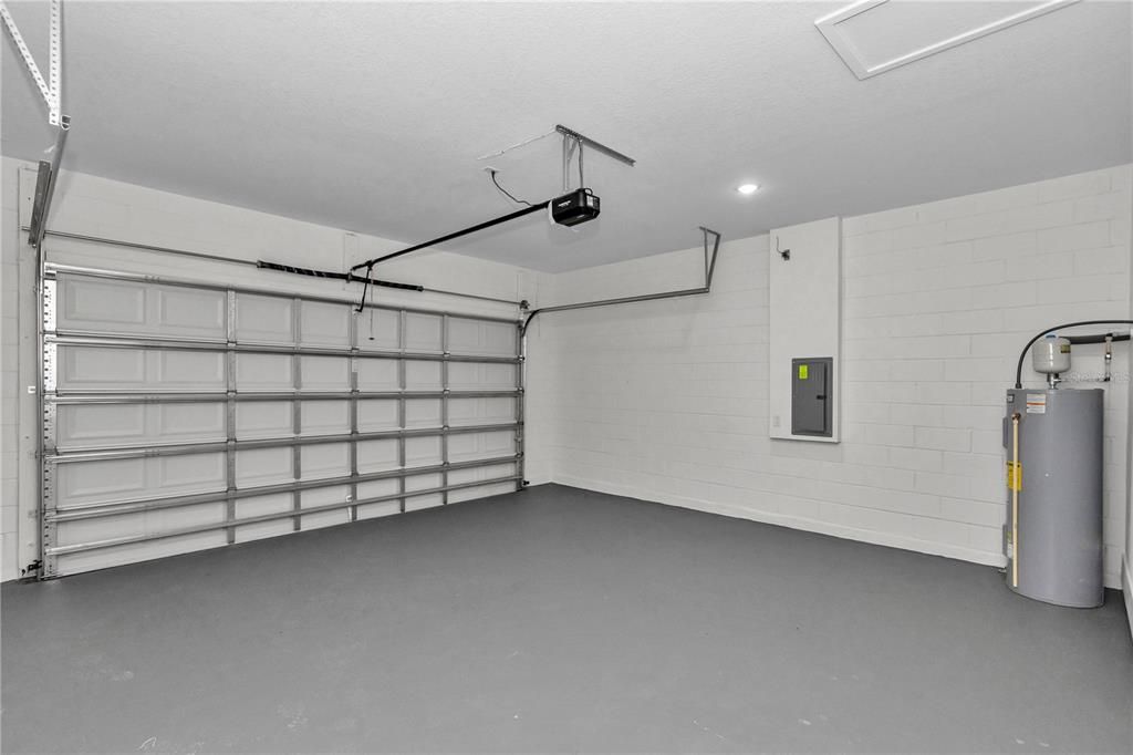 For Sale: $274,900 (3 beds, 2 baths, 1496 Square Feet)