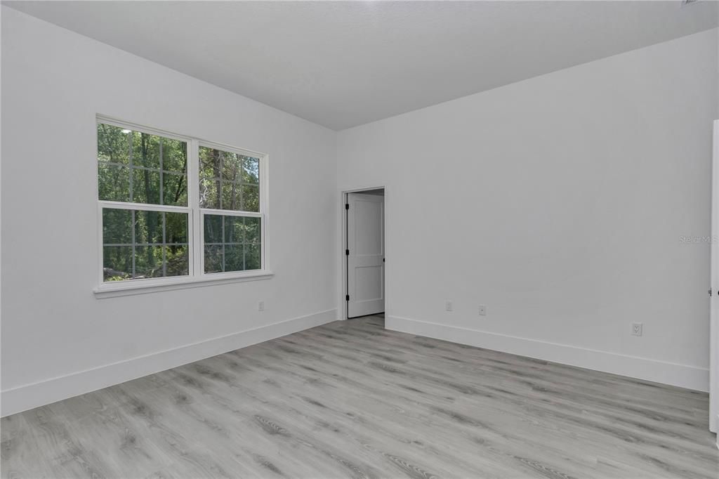 For Sale: $274,900 (3 beds, 2 baths, 1496 Square Feet)