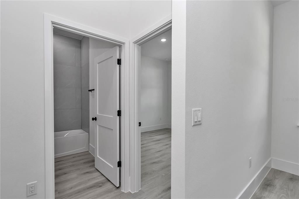 For Sale: $274,900 (3 beds, 2 baths, 1496 Square Feet)