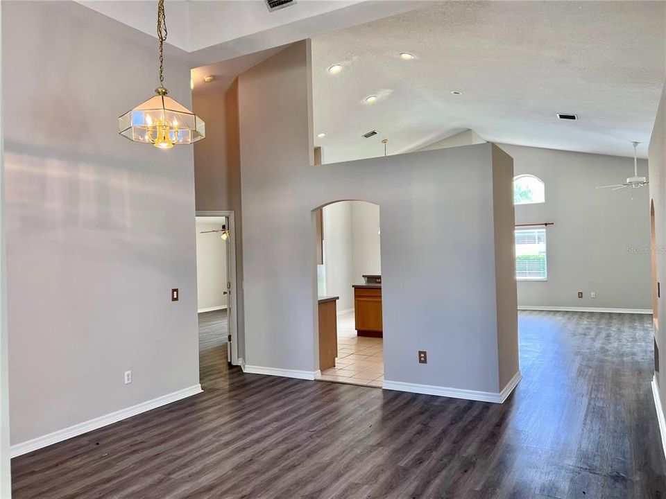 For Rent: $2,200 (3 beds, 2 baths, 2078 Square Feet)