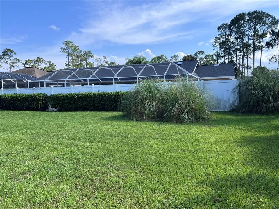 For Rent: $2,200 (3 beds, 2 baths, 2078 Square Feet)