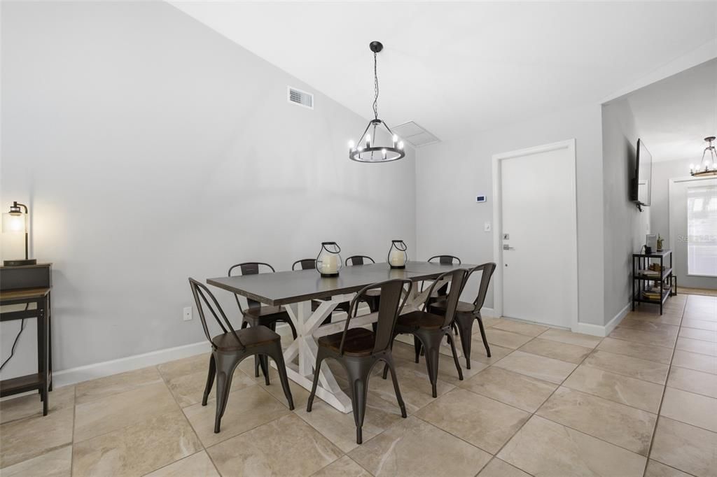 For Sale: $469,900 (3 beds, 2 baths, 1470 Square Feet)