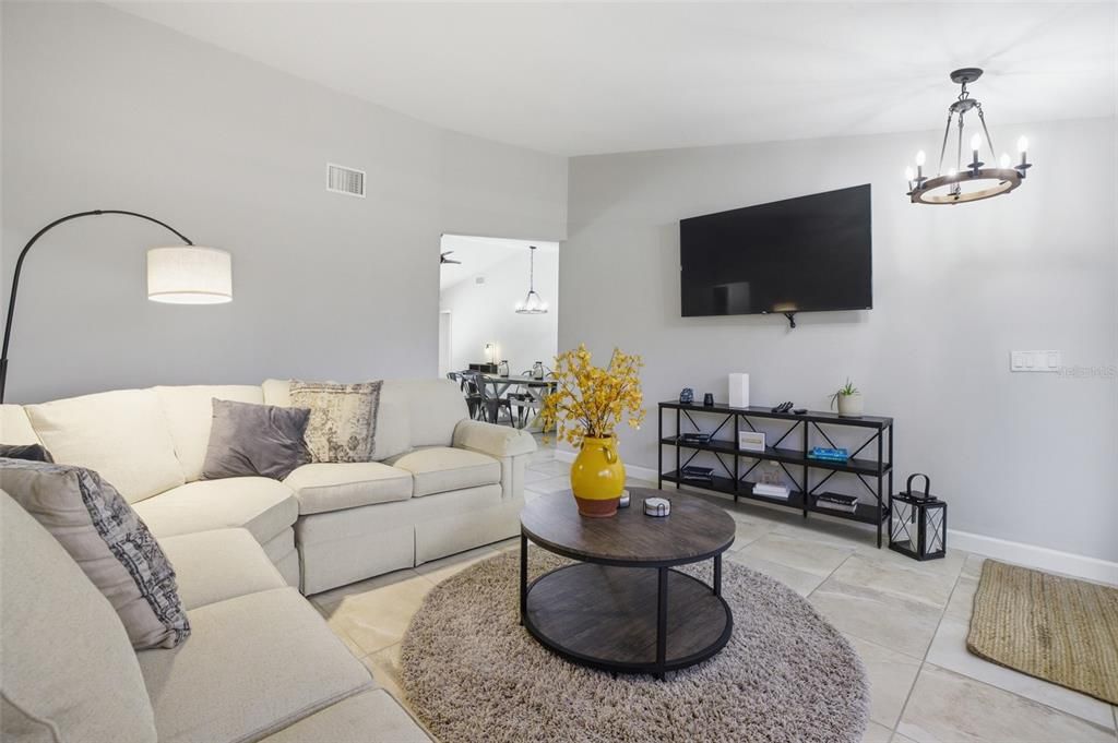 For Sale: $469,900 (3 beds, 2 baths, 1470 Square Feet)
