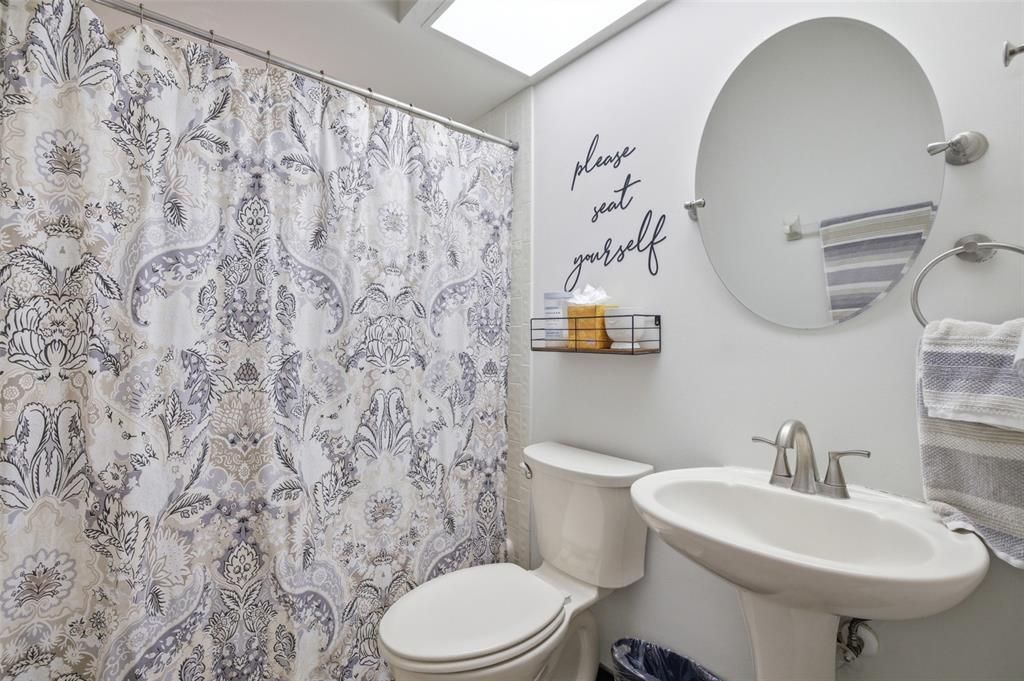 For Sale: $469,900 (3 beds, 2 baths, 1470 Square Feet)