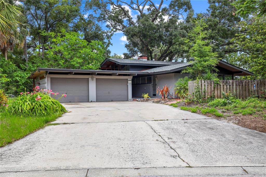 En Venta: $849,000 (4 camas, 3 baños, 2911 Pies cuadrados)