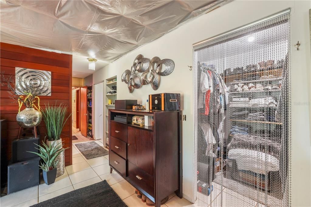 En Venta: $849,000 (4 camas, 3 baños, 2911 Pies cuadrados)