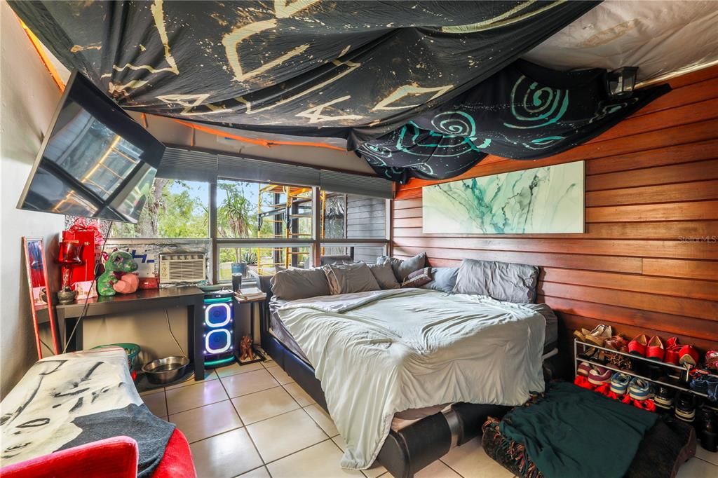 En Venta: $849,000 (4 camas, 3 baños, 2911 Pies cuadrados)