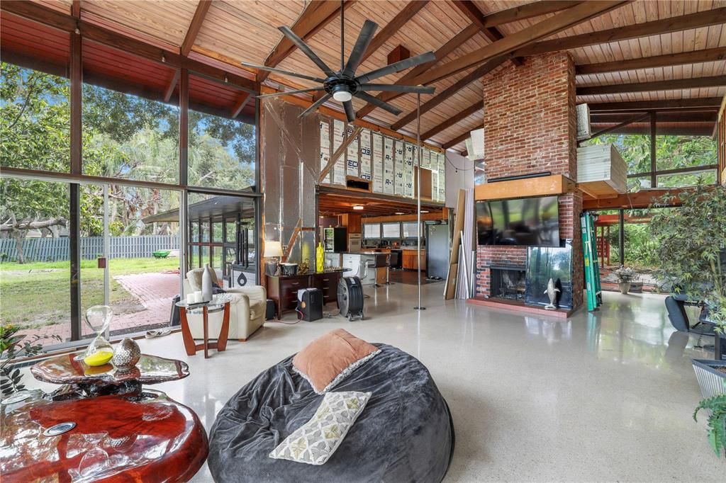 En Venta: $849,000 (4 camas, 3 baños, 2911 Pies cuadrados)