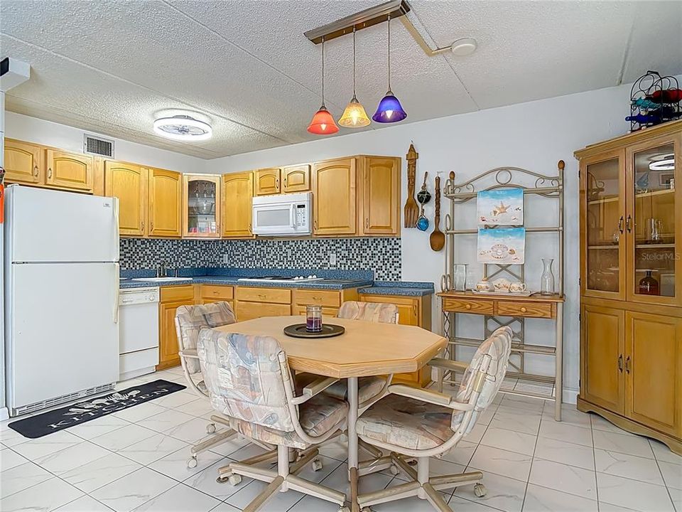 En Venta: $104,900 (2 camas, 1 baños, 864 Pies cuadrados)