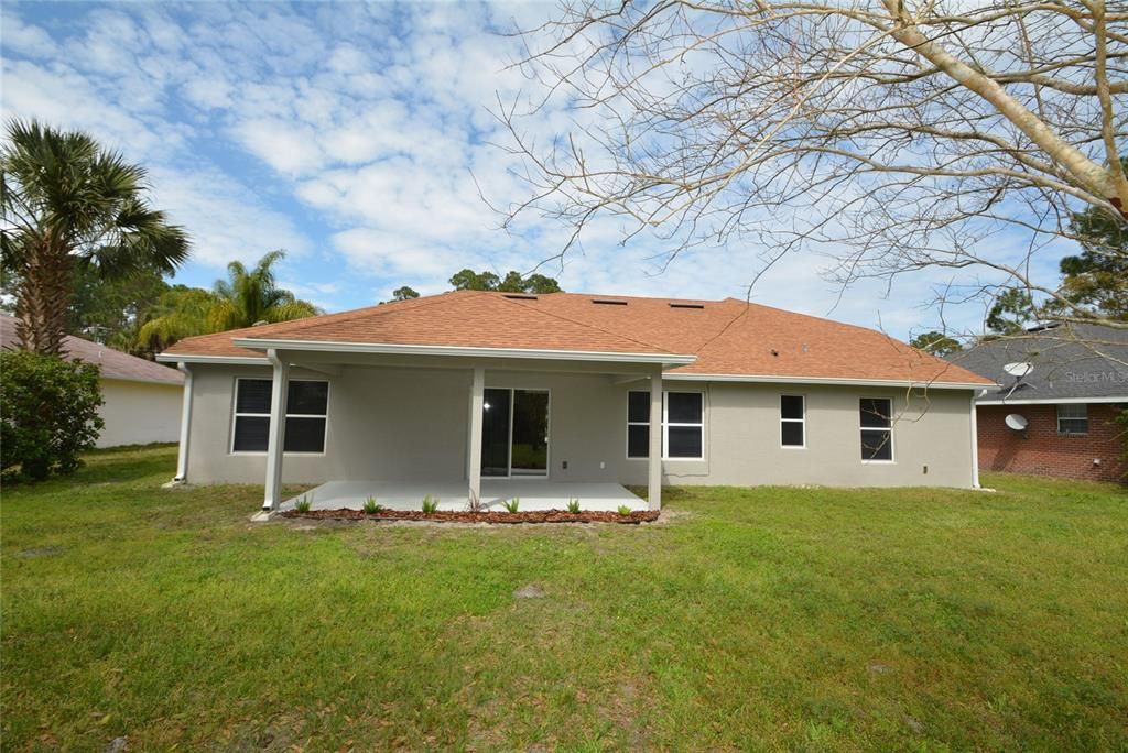 For Rent: $2,650 (4 beds, 3 baths, 2427 Square Feet)
