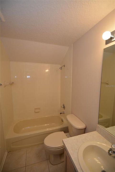 For Rent: $2,650 (4 beds, 3 baths, 2427 Square Feet)