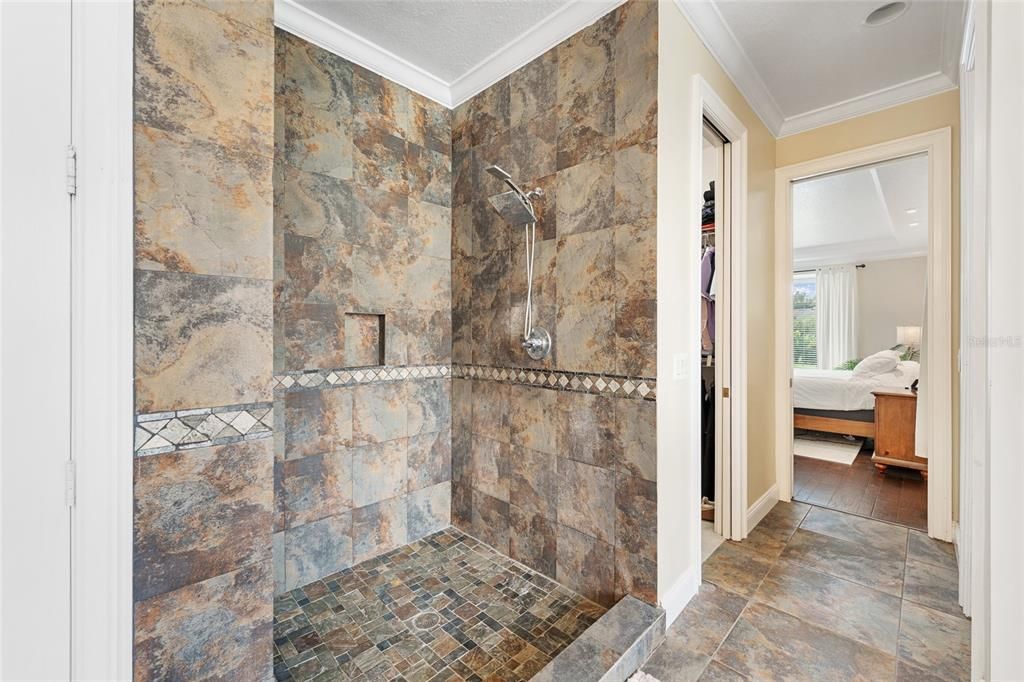 For Sale: $1,375,000 (5 beds, 4 baths, 4269 Square Feet)