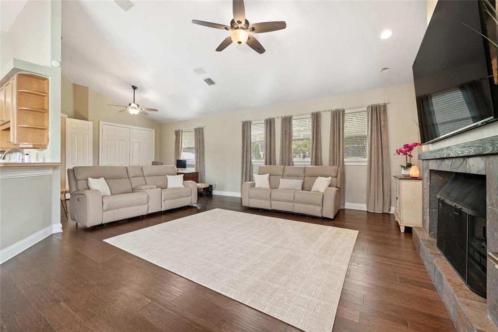 For Sale: $1,375,000 (5 beds, 4 baths, 4269 Square Feet)
