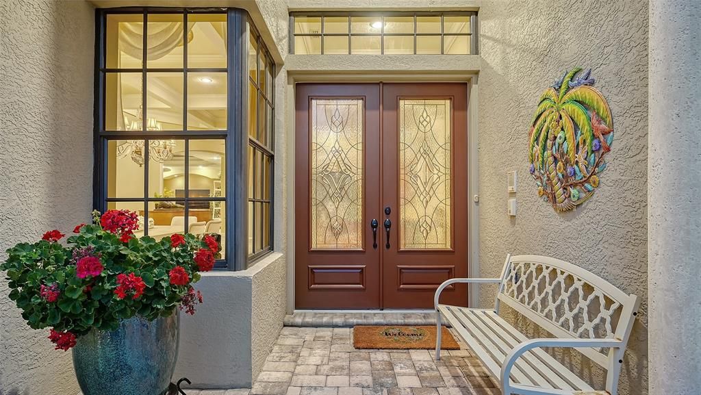 For Sale: $1,550,000 (3 beds, 2 baths, 3080 Square Feet)