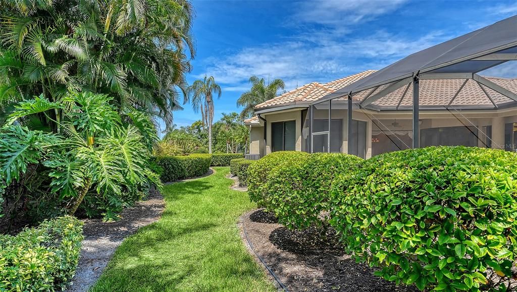 For Sale: $1,550,000 (3 beds, 2 baths, 3080 Square Feet)