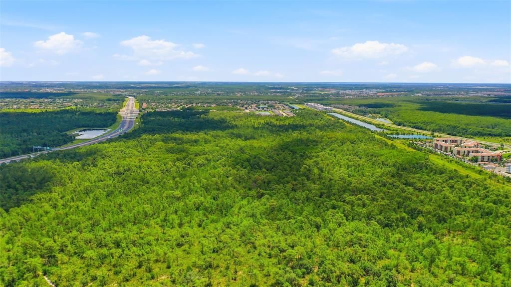 待售: $643,500 (1.17 acres)