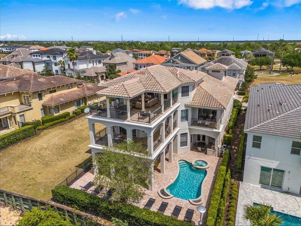 На продажу: $1,999,000 (5 спален, 5 ванн, 5649 Квадратных фут)