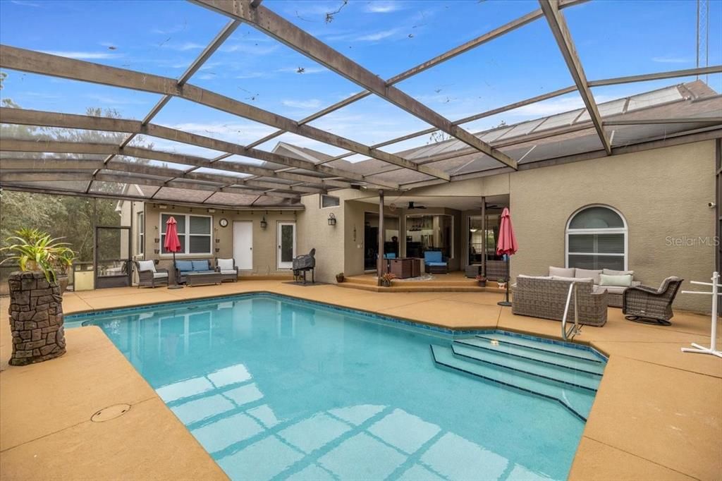 For Sale: $830,000 (4 beds, 3 baths, 3619 Square Feet)