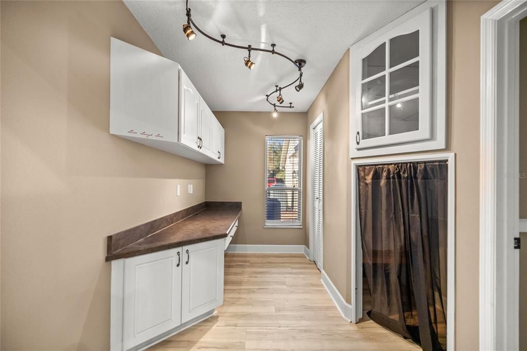 For Sale: $830,000 (4 beds, 3 baths, 3619 Square Feet)
