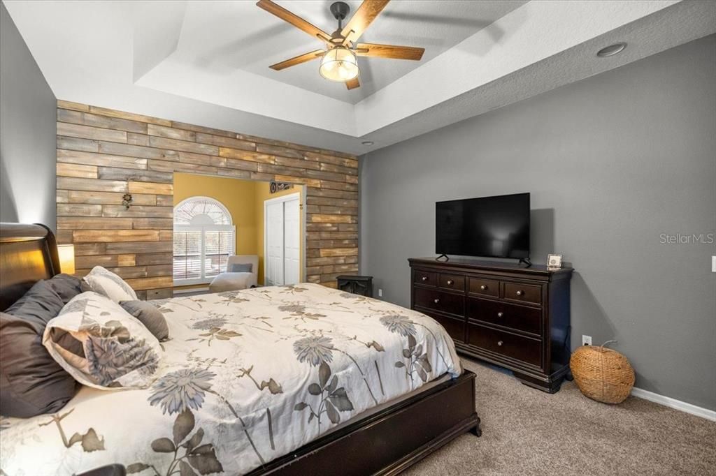 For Sale: $830,000 (4 beds, 3 baths, 3619 Square Feet)