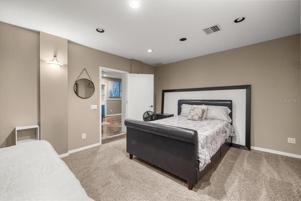 For Sale: $830,000 (4 beds, 3 baths, 3619 Square Feet)
