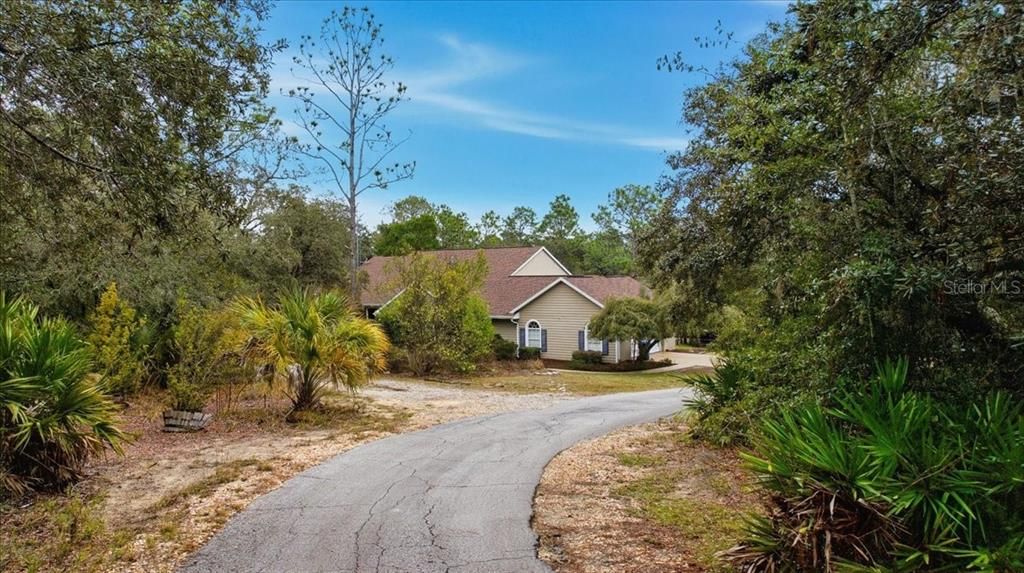 For Sale: $830,000 (4 beds, 3 baths, 3619 Square Feet)