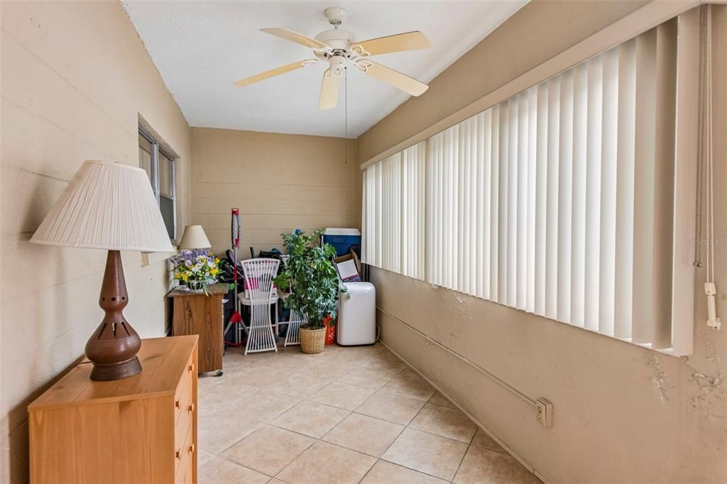 En Venta: $79,900 (2 camas, 1 baños, 890 Pies cuadrados)