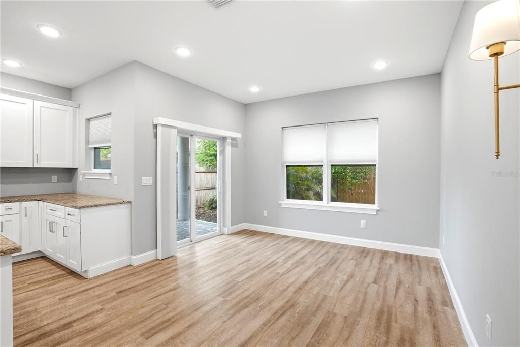 En Venta: $606,500 (3 camas, 2 baños, 2032 Pies cuadrados)