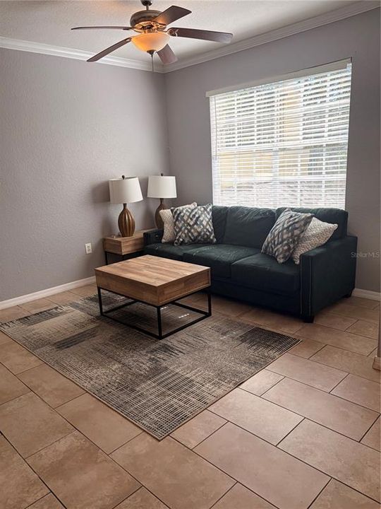 For Rent: $1,330 (1 beds, 1 baths, 674 Square Feet)