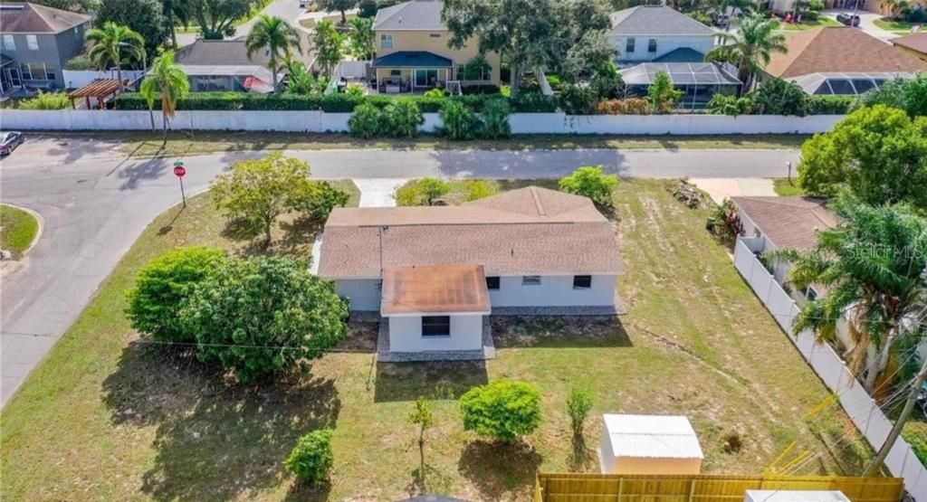 For Sale: $265,000 (2 beds, 1 baths, 1032 Square Feet)