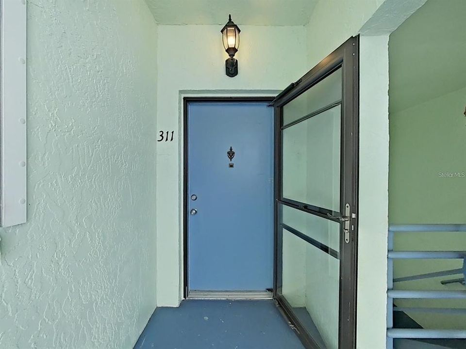 На продажу: $174,900 (2 спален, 2 ванн, 985 Квадратных фут)