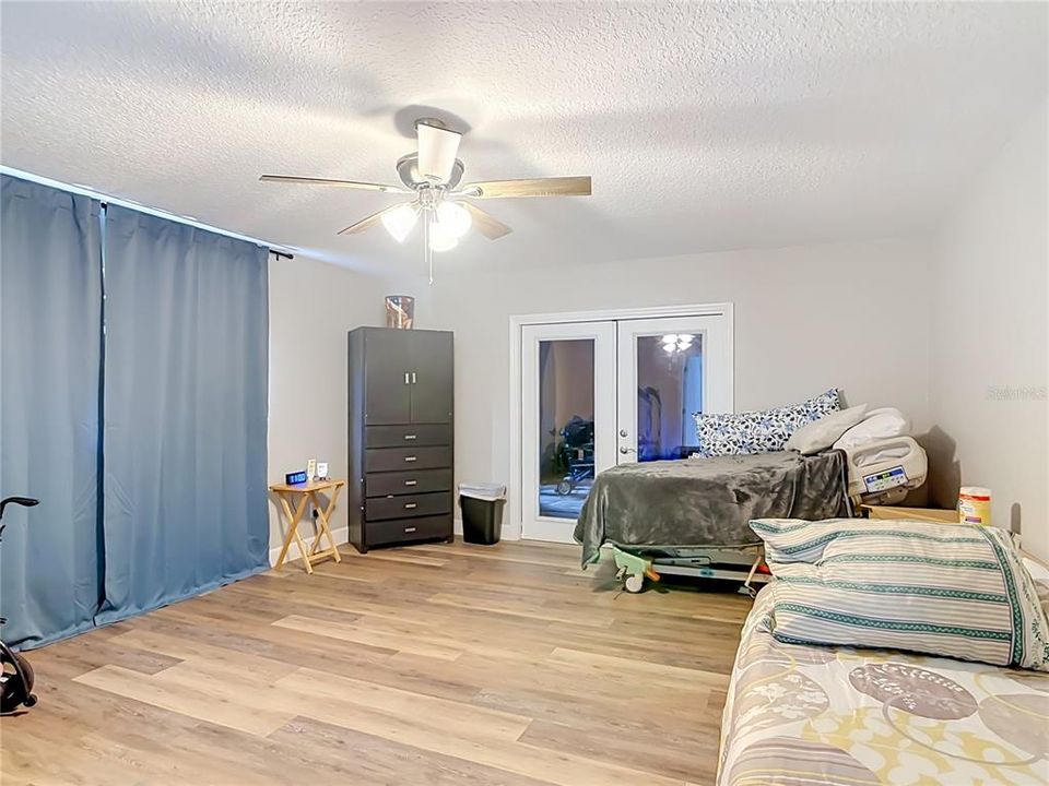 For Sale: $499,000 (4 beds, 3 baths, 3154 Square Feet)