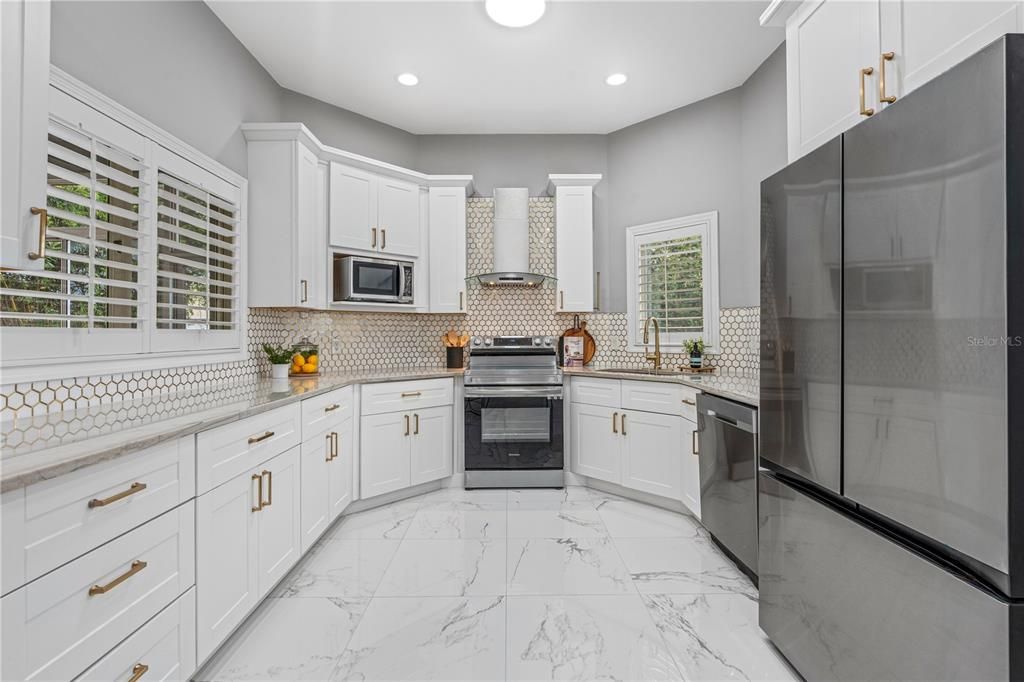 For Sale: $949,900 (4 beds, 4 baths, 4379 Square Feet)