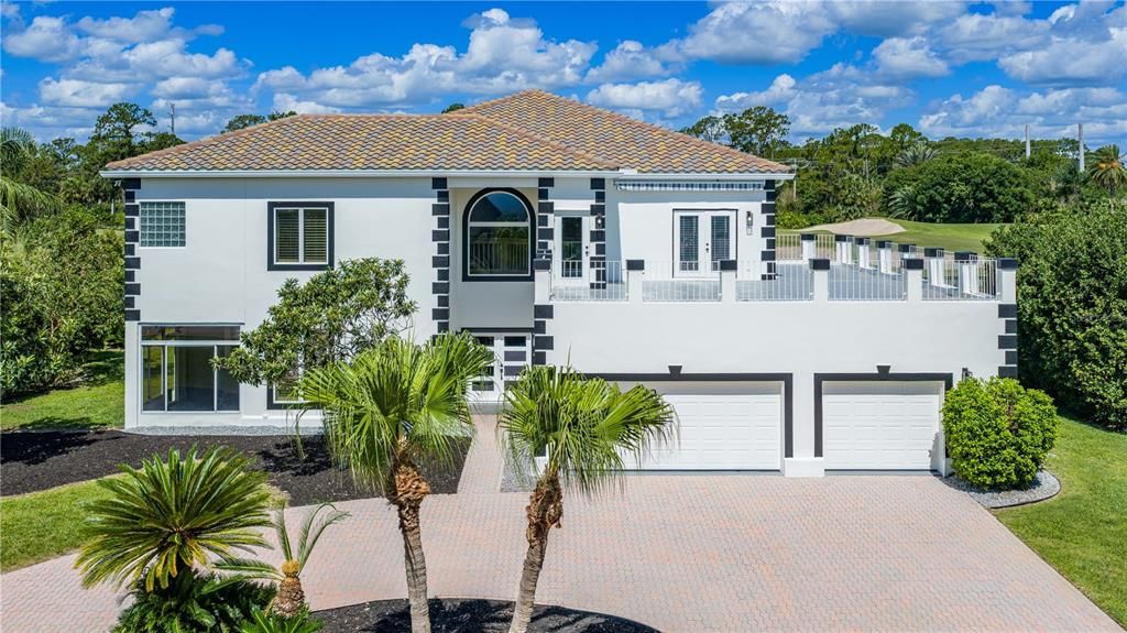 For Sale: $949,900 (4 beds, 4 baths, 4379 Square Feet)