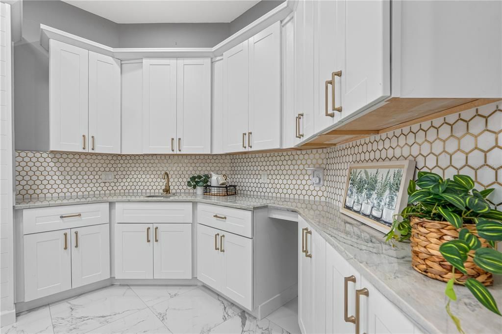 For Sale: $949,900 (4 beds, 4 baths, 4379 Square Feet)