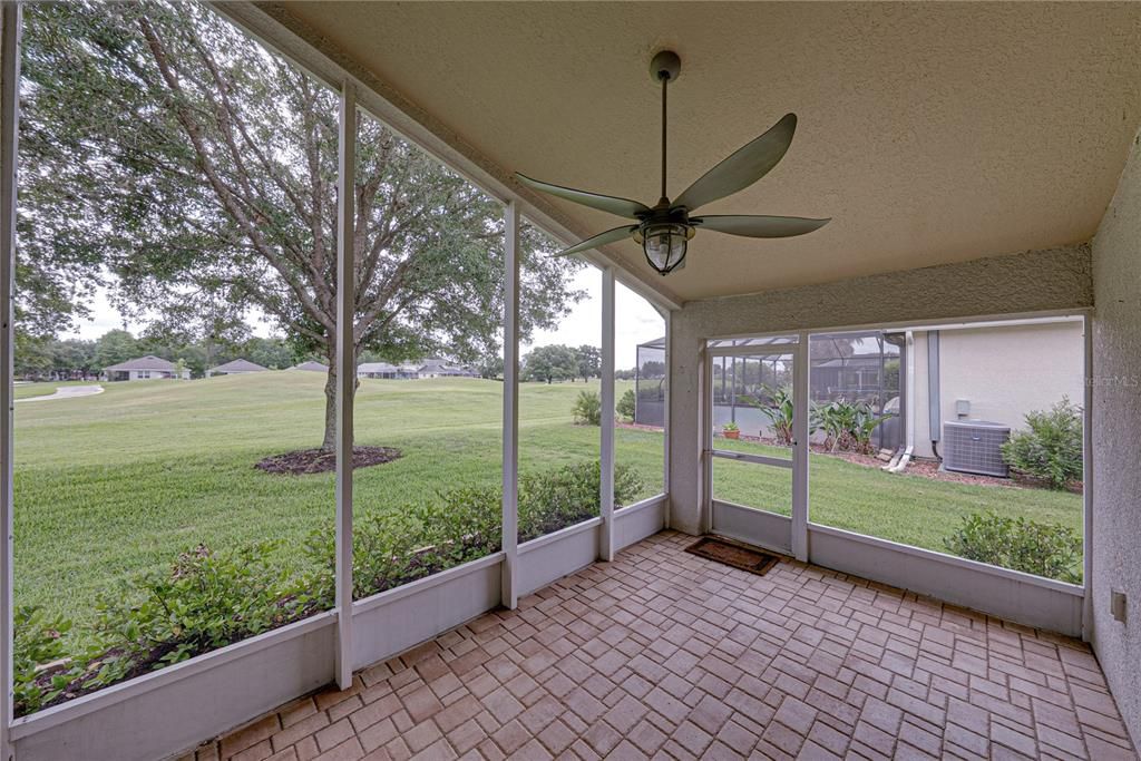 For Sale: $375,000 (3 beds, 2 baths, 2074 Square Feet)