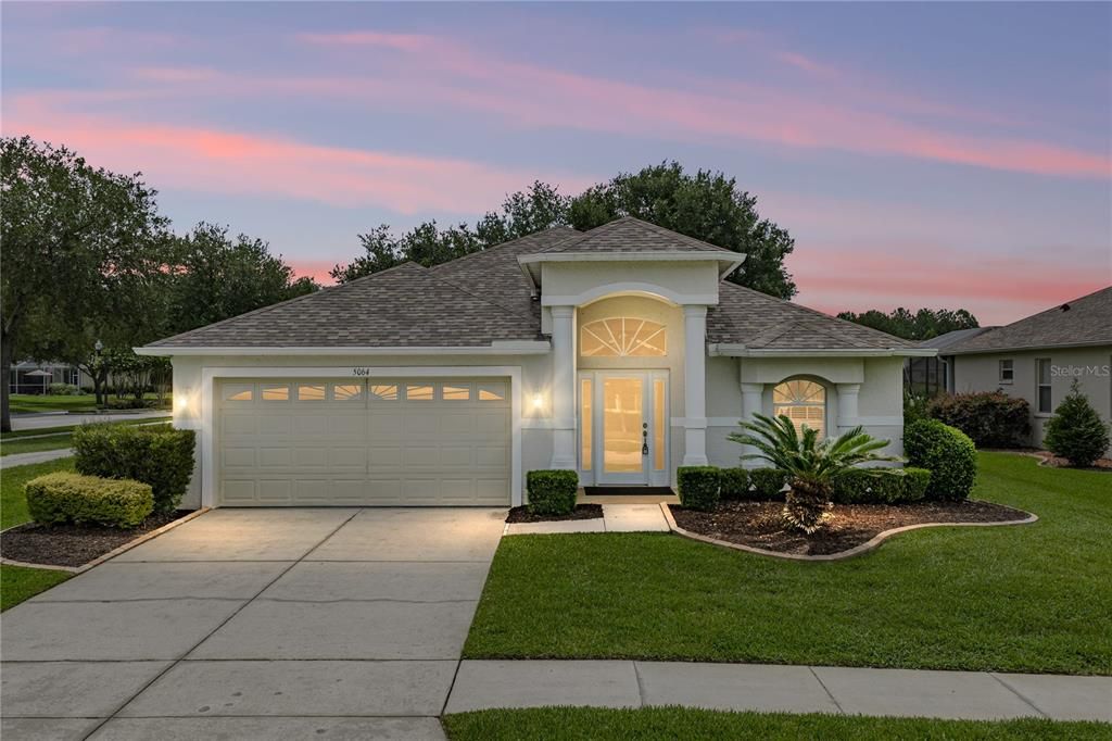 For Sale: $375,000 (3 beds, 2 baths, 2074 Square Feet)