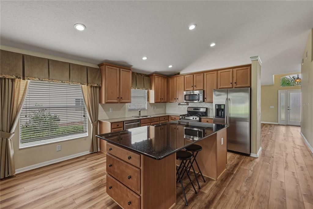 For Sale: $375,000 (3 beds, 2 baths, 2074 Square Feet)