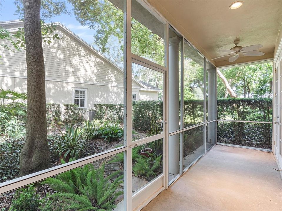 For Sale: $925,000 (3 beds, 3 baths, 2576 Square Feet)