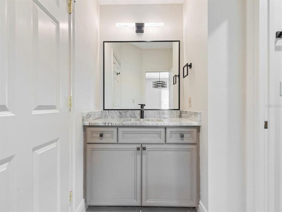For Sale: $925,000 (3 beds, 3 baths, 2576 Square Feet)