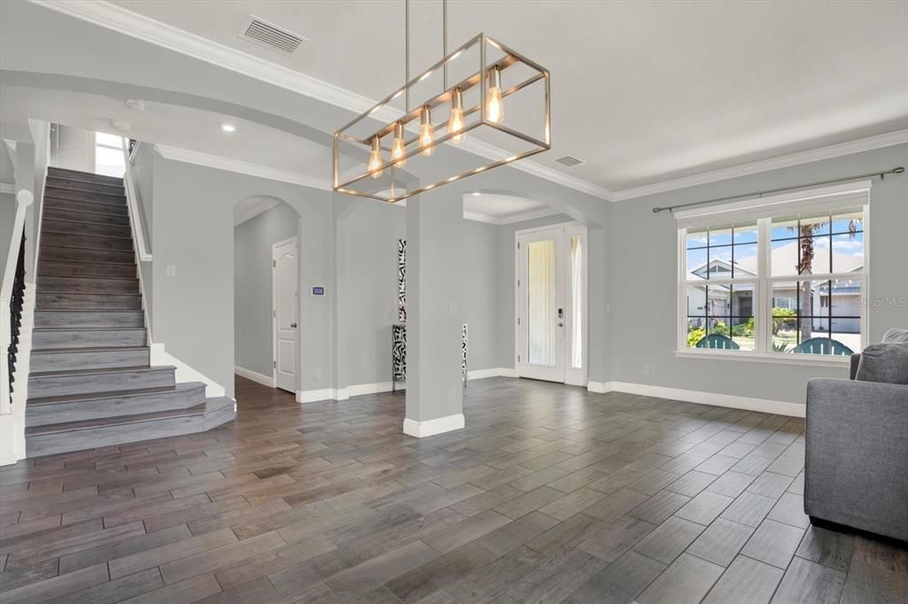 En Venta: $674,900 (5 camas, 3 baños, 3280 Pies cuadrados)
